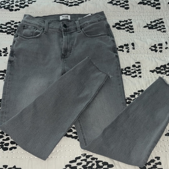 Kensie Jeans Vintage Luxe, high rise skinny, gray wash, size 6 - Picture 1 of 7